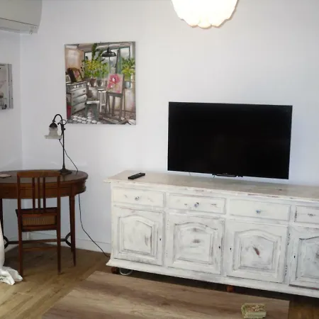Pialmont House Apartment *